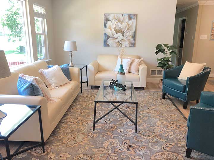 Unique Home Staging gallery – living room